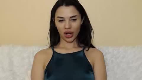 Snapshot of mika_gold7 chatting on 3, 3, 2025 Mika online show from 3, 3, 2025