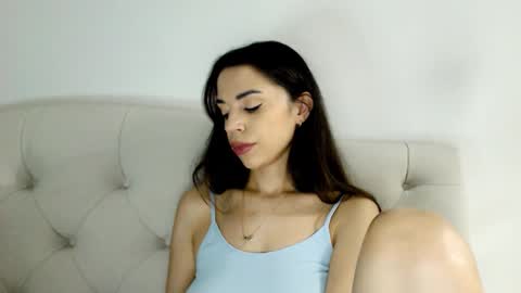 Snapshot of mika_gold7 chatting on 22, 11, 2025 Mika online show from 22, 11, 2025