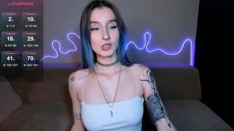 Snapshot of mika_reid chatting on 17, 9, 2025 Mika online show from 17, 9, 2025