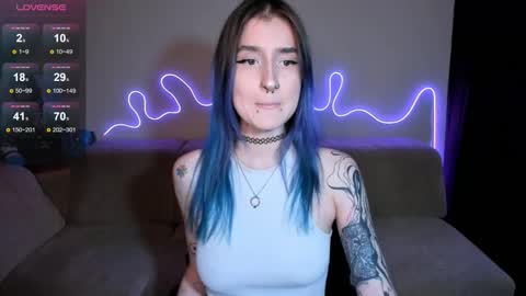 Snapshot of mika_reid chatting on 27, 9, 2025 Mika online show from 27, 9, 2025