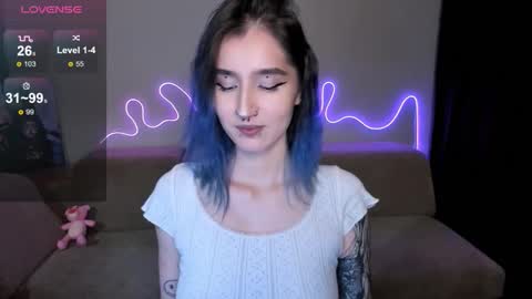 Snapshot of mika_reid chatting on 21, 10, 2025 Mika online show from 21, 10, 2025