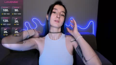 Snapshot of mika_reid chatting on 11, 11, 2025 Mika online show from 11, 11, 2025