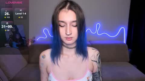 Snapshot of mika_reid chatting on 24, 11, 2025 Mika online show from 24, 11, 2025