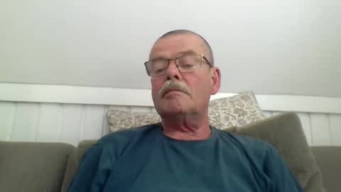 mikael42 online show from 8, 5, 2026