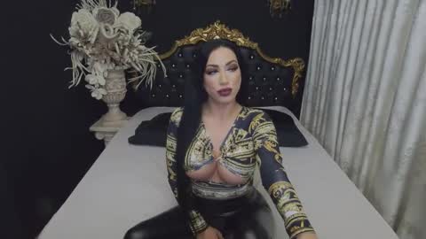 Mikaela online show from 17, 10, 2025