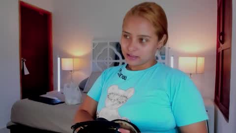 Mikaela blondie bigass online show from 18, 1, 2026