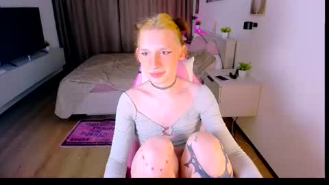 Snapshot of mikaella_nicole chatting on 18, 6, 2026 mikaella_nicole online show from 18, 6, 2026