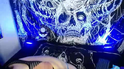 Mika online show from 20, 4, 2026