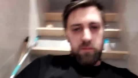 Mika online show from 24, 2, 2025