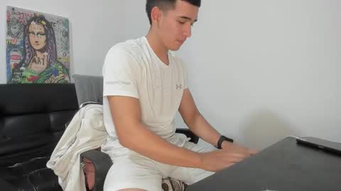 mike3xxx online show from 24, 10, 2025