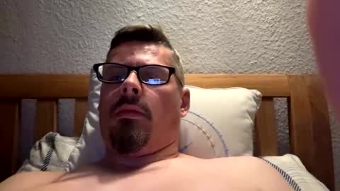 Snapshot of mike4u26 chatting on 14, 10, 2025 mike4u26 online show from 14, 10, 2025