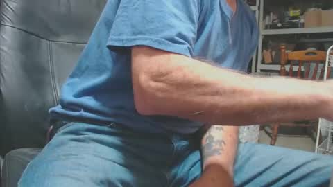 Snapshot of mike694fun chatting on 20, 12, 2024 mike694fun online show from 20, 12, 2024