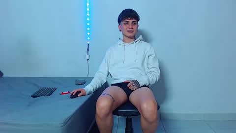 Mike IMDEPENDIENT MODEL online show from 17, 10, 2025