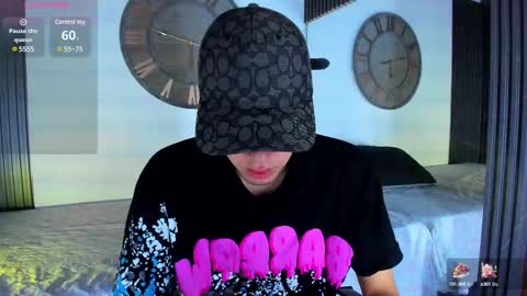 Mike 0233 online show from 4, 3, 2025