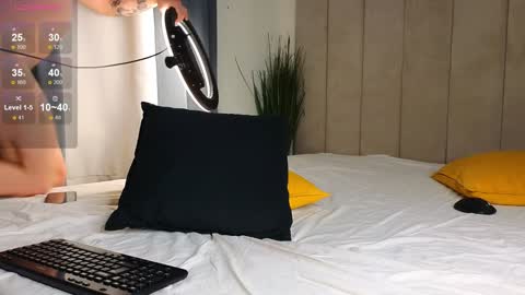 Snapshot of mike___magic chatting on 6, 2, 2025 Mike Magic online show from 6, 2, 2025