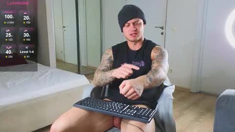 Snapshot of mike___magic chatting on 27, 11, 2025 Mike Magic online show from 27, 11, 2025