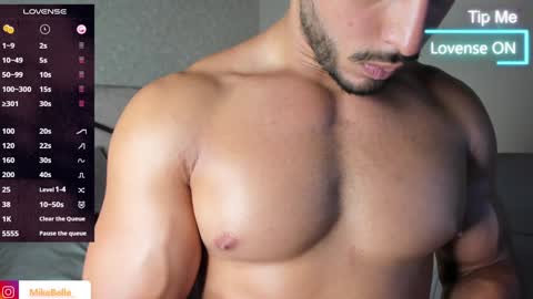 Snapshot of mike_belle chatting on 5, 2, 2025 Mike Belle online show from 5, 2, 2025