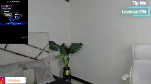 Snapshot of mike_belle chatting on 24, 2, 2025 Mike Belle online show from 24, 2, 2025