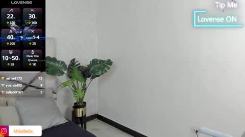 Snapshot of mike_belle chatting on 1, 3, 2025 Mike Belle online show from 1, 3, 2025