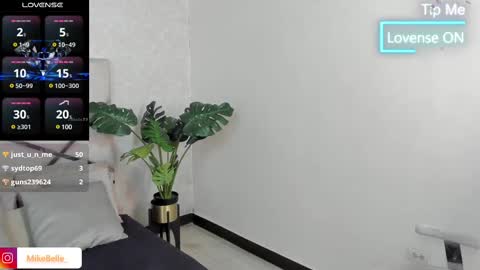 Snapshot of mike_belle chatting on 6, 3, 2025 Mike Belle online show from 6, 3, 2025