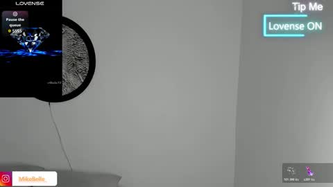 Snapshot of mike_belle chatting on 24, 11, 2025 Mike Belle online show from 24, 11, 2025