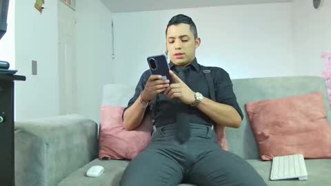 Im Mike online show from 5, 2, 2026