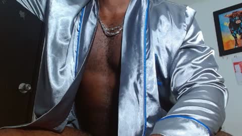 Snapshot of mike_kingcum chatting on 23, 12, 2024 mike online show from 23, 12, 2024