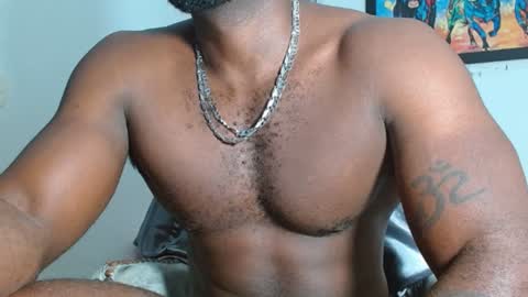 Snapshot of mike_kingcum chatting on 22, 1, 2025 mike online show from 22, 1, 2025
