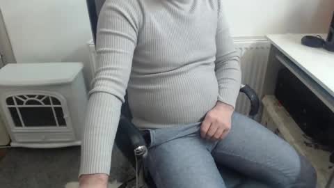 Snapshot of mike_master30 chatting on 27, 2, 2025 MikeMaster online show from 27, 2, 2025