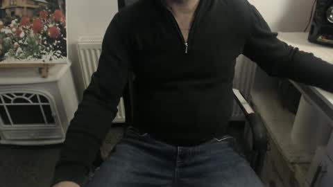 Snapshot of mike_master30 chatting on 20, 11, 2025 MikeMaster online show from 20, 11, 2025