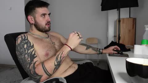 MIKE PLATANO online show from 13, 9, 2025