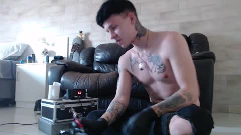 Hot Buns online show from 12, 9, 2025