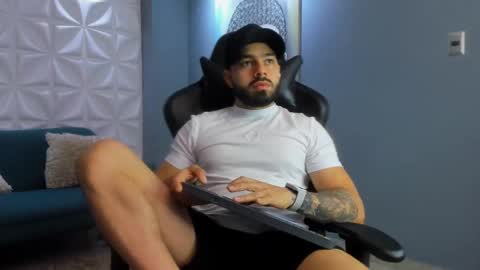 Mike Blare online show from 3, 1, 2025