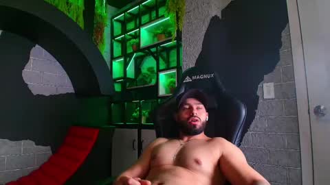 Mike Blare online show from 7, 1, 2025