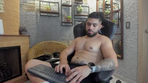 Mike Blare online show from 31, 1, 2025