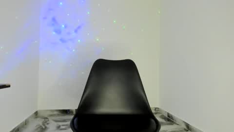 Snapshot of mikee_scooth chatting on 13, 5, 2026 mikee_scooth online show from 13, 5, 2026
