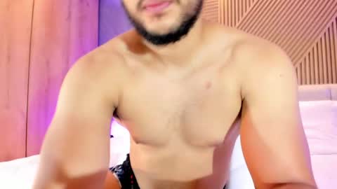 Mikeee online show from 8, 4, 2026