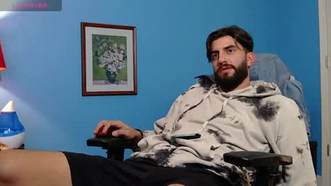 Snapshot of mikehawk1589 chatting on 18, 1, 2025 mikehawk1589 online show from 18, 1, 2025