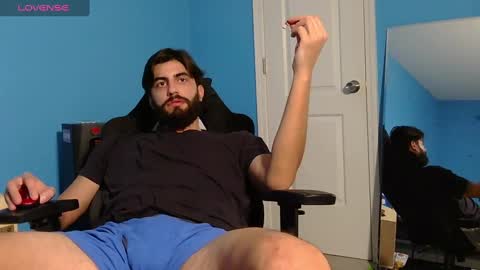 Snapshot of mikehawk1589 chatting on 7, 2, 2025 mikehawk1589 online show from 7, 2, 2025