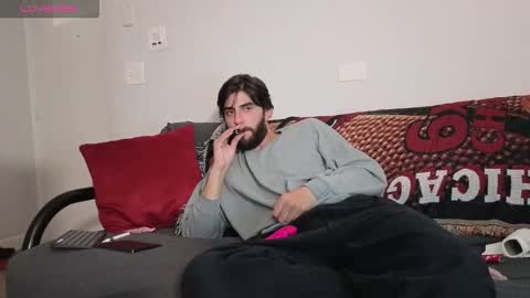 Snapshot of mikehawk1589 chatting on 15, 12, 2025 mikehawk1589 online show from 15, 12, 2025