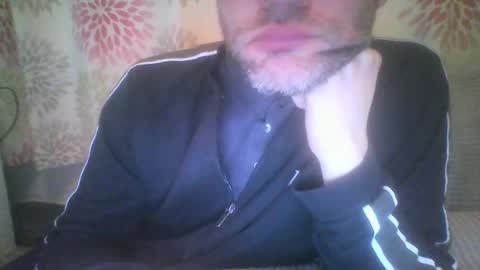 mikehockishuge9 online show from 22, 1, 2025