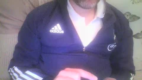 Snapshot of mikehockishuge9 chatting on 4, 5, 2026 mikehockishuge9 online show from 4, 5, 2026