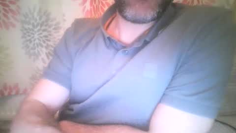 Snapshot of mikehockishuge9 chatting on 23, 5, 2026 mikehockishuge9 online show from 23, 5, 2026