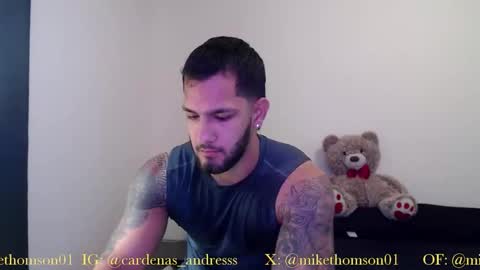 Snapshot of mikethomson01 chatting on 11, 10, 2025 Mike online show from 11, 10, 2025