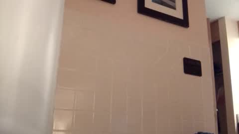 Snapshot of mikevp09 chatting on 4, 12, 2025 New and curious online show from 4, 12, 2025