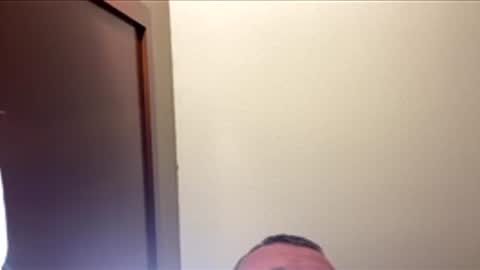 Snapshot of mikevp09 chatting on 19, 12, 2025 New and curious online show from 19, 12, 2025