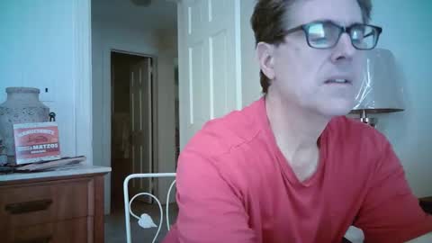 Snapshot of mikewulds chatting on 30, 5, 2026 Mike online show from 30, 5, 2026