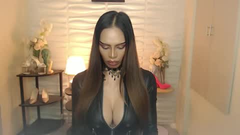 Snapshot of mikeyalawi03 chatting on 3, 12, 2024 Mistress MikeyAlawi online show from 3, 12, 2024
