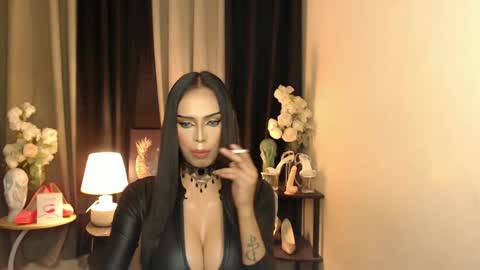 Snapshot of mikeyalawi03 chatting on 6, 2, 2025 Mistress MikeyAlawi online show from 6, 2, 2025