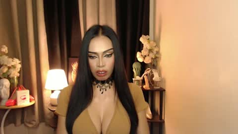 Snapshot of mikeyalawi03 chatting on 10, 2, 2025 Mistress MikeyAlawi online show from 10, 2, 2025